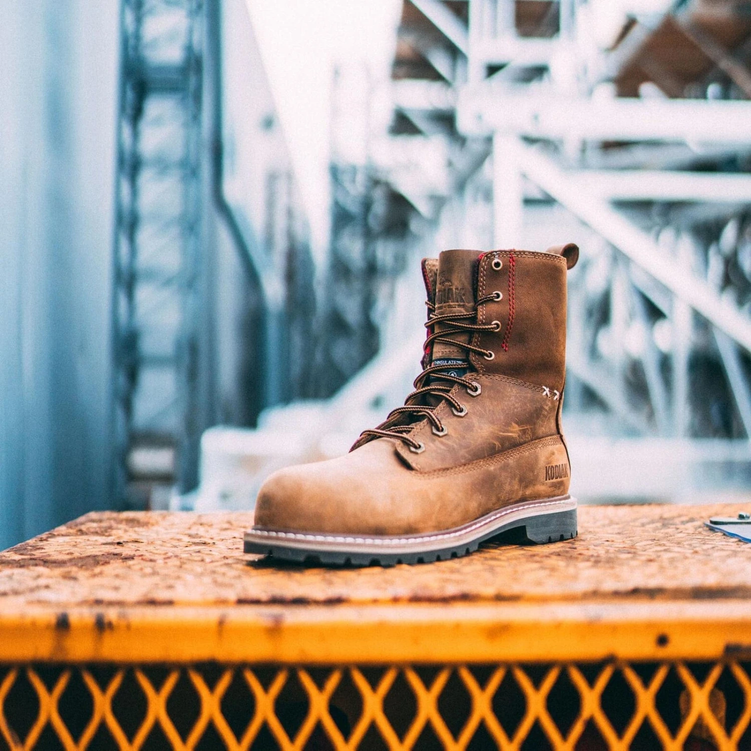 Kodiak Women's Bralorne 8" CT Waterproof 200G Work Boot -Brown- 4NM1BN - Image 9